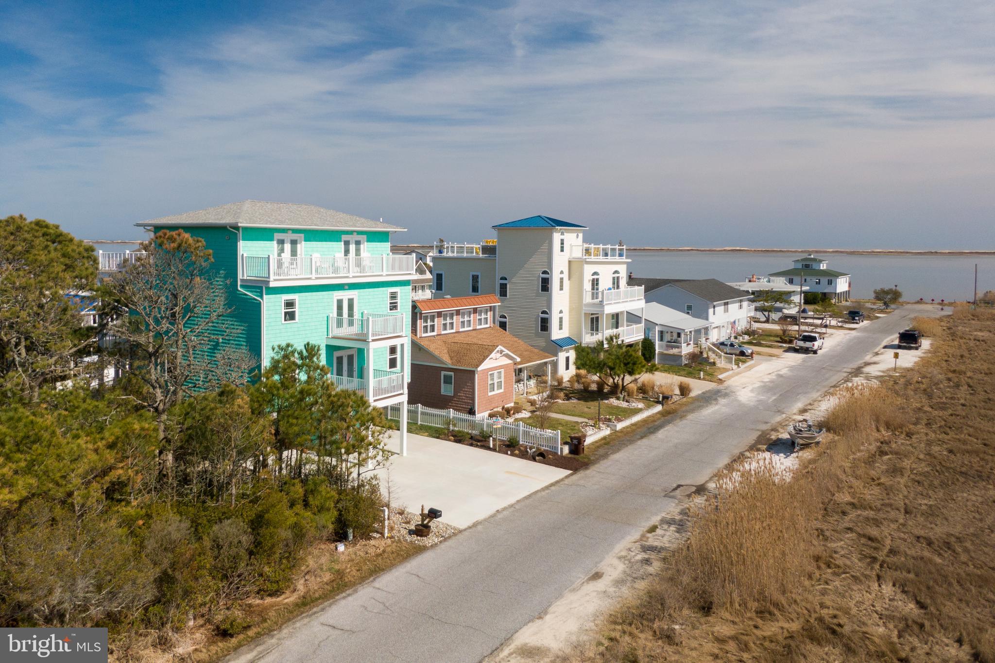 SNUG HARBOR - Residential