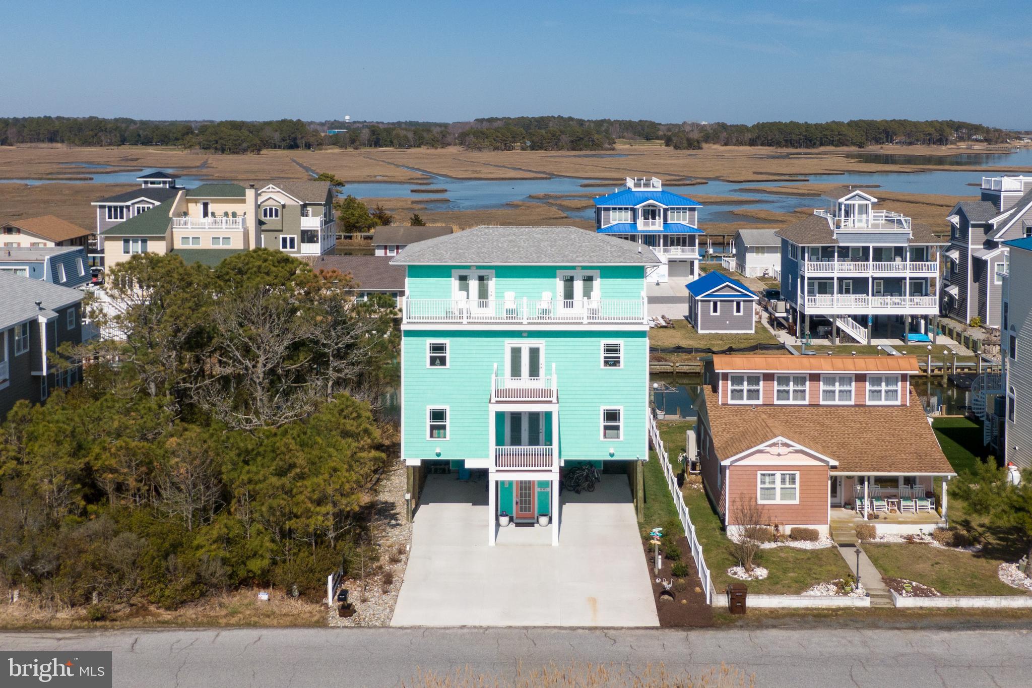 SNUG HARBOR - Residential