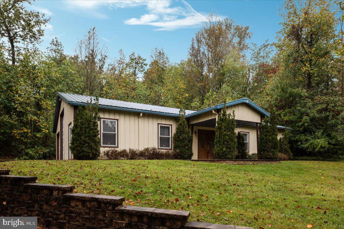 LAND OF LURAY - Residential