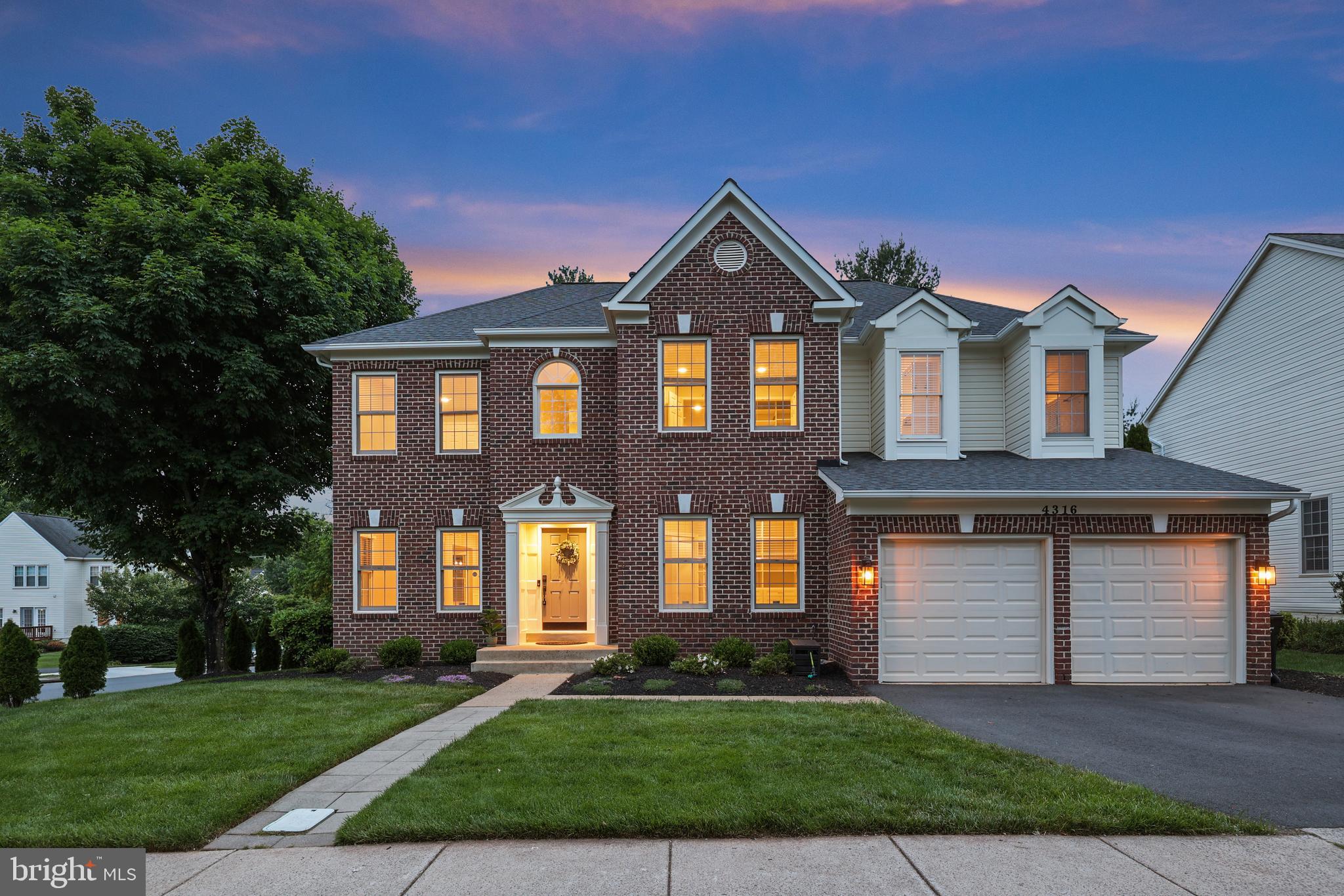 MARIAN WOODS - Residential