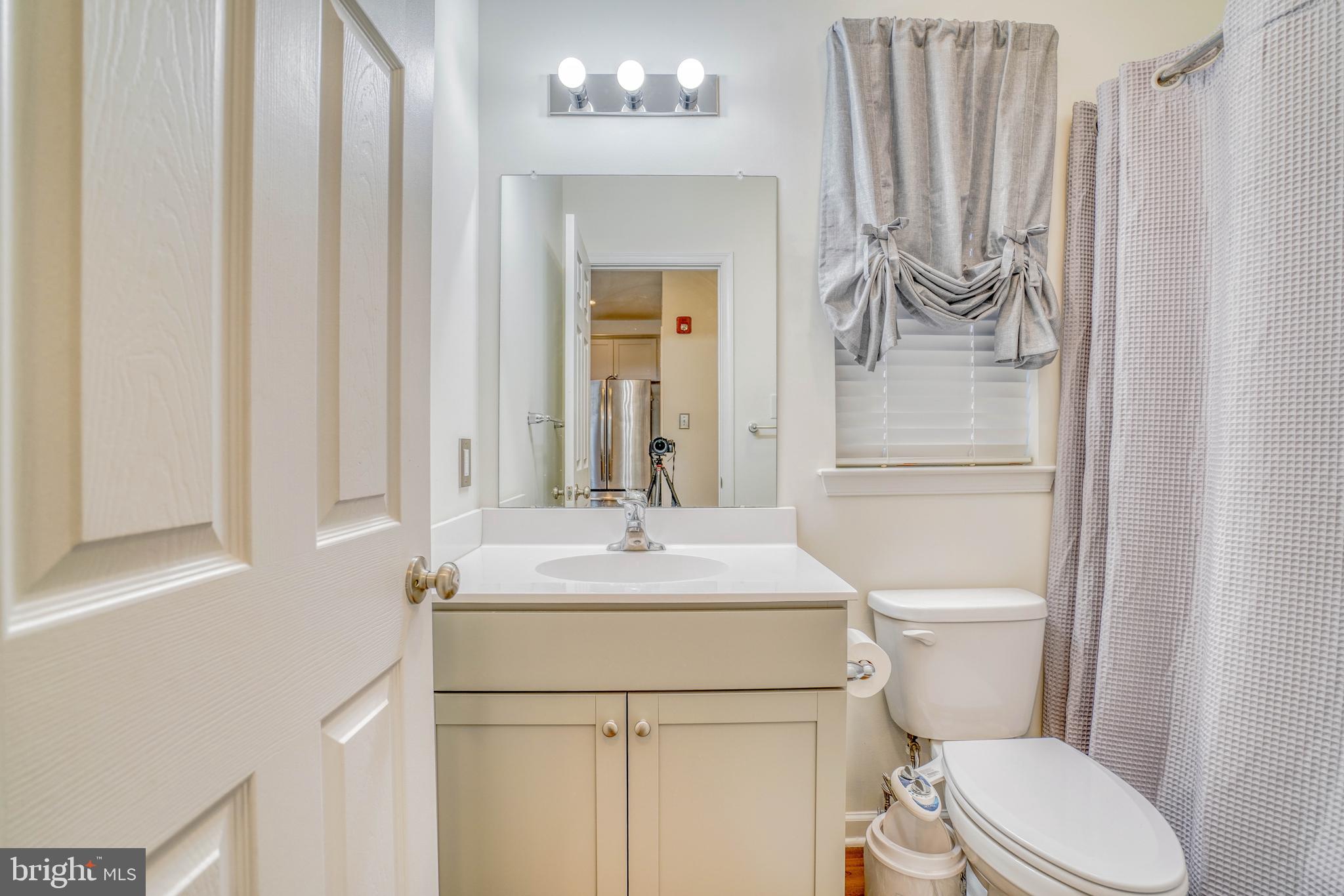 ARBOR KNOLL - Residential