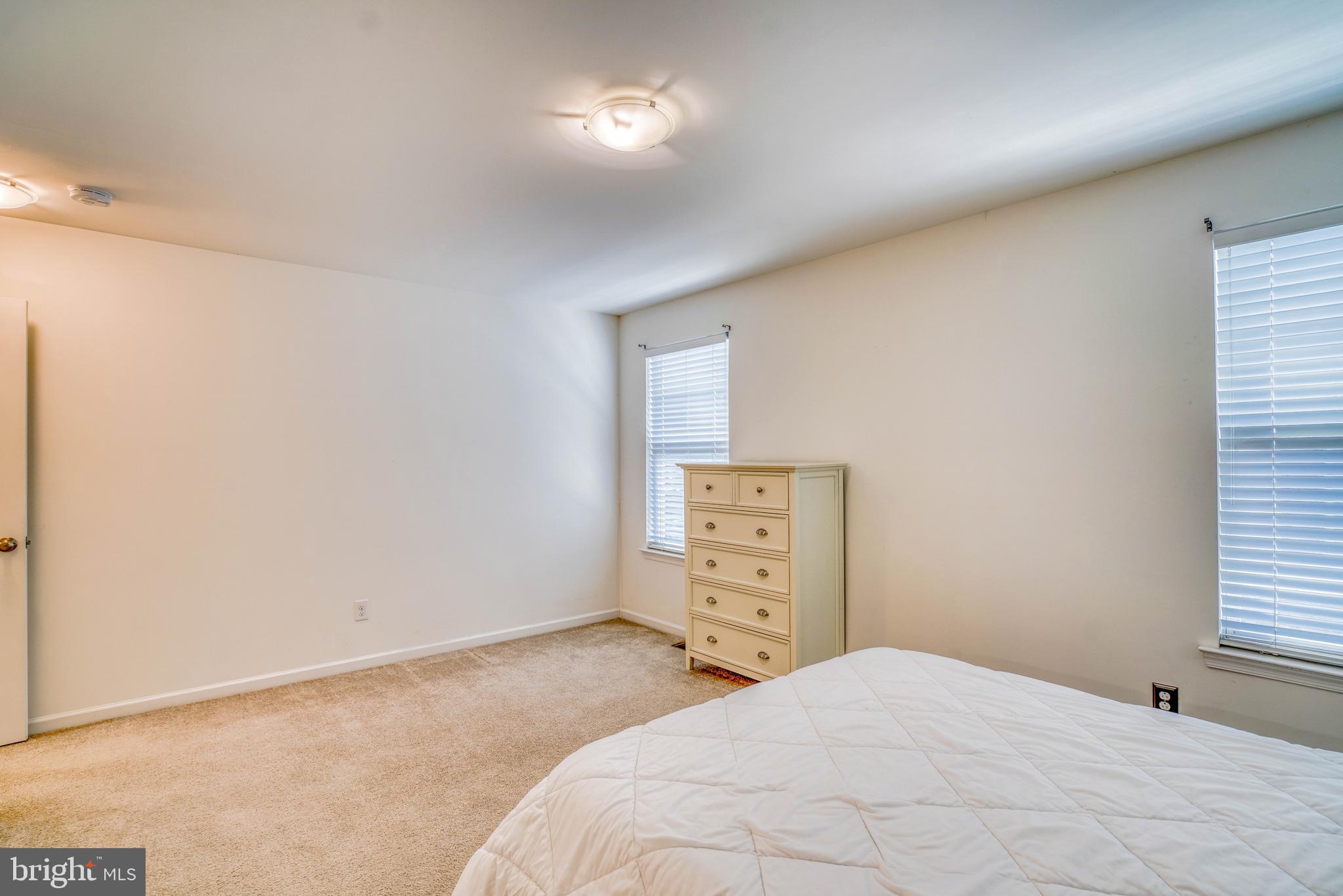 ARBOR KNOLL - Residential