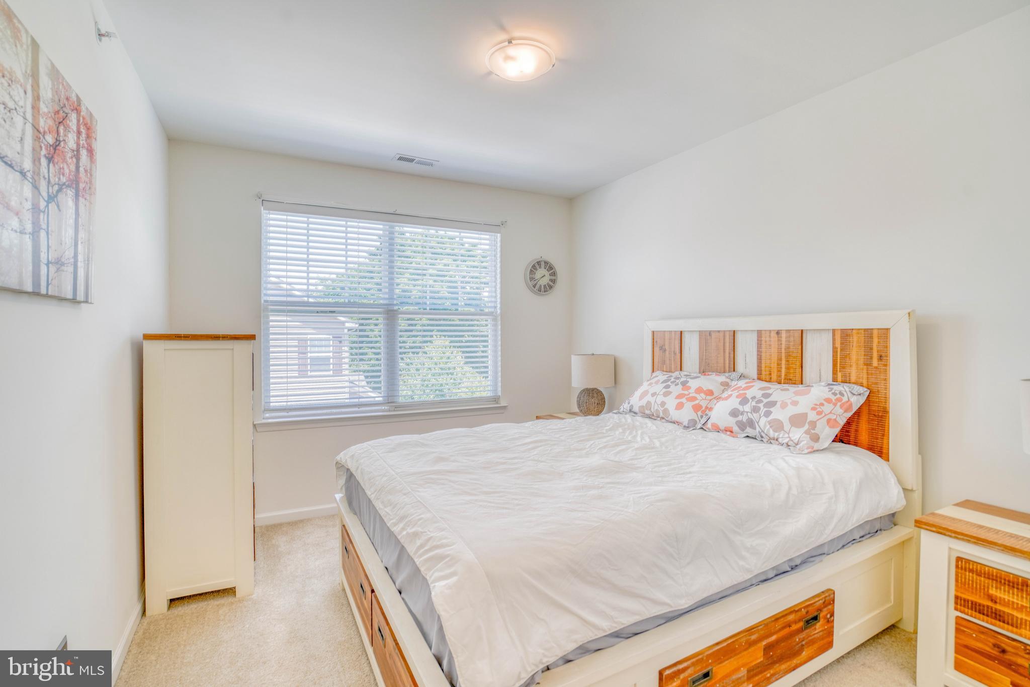 ARBOR KNOLL - Residential