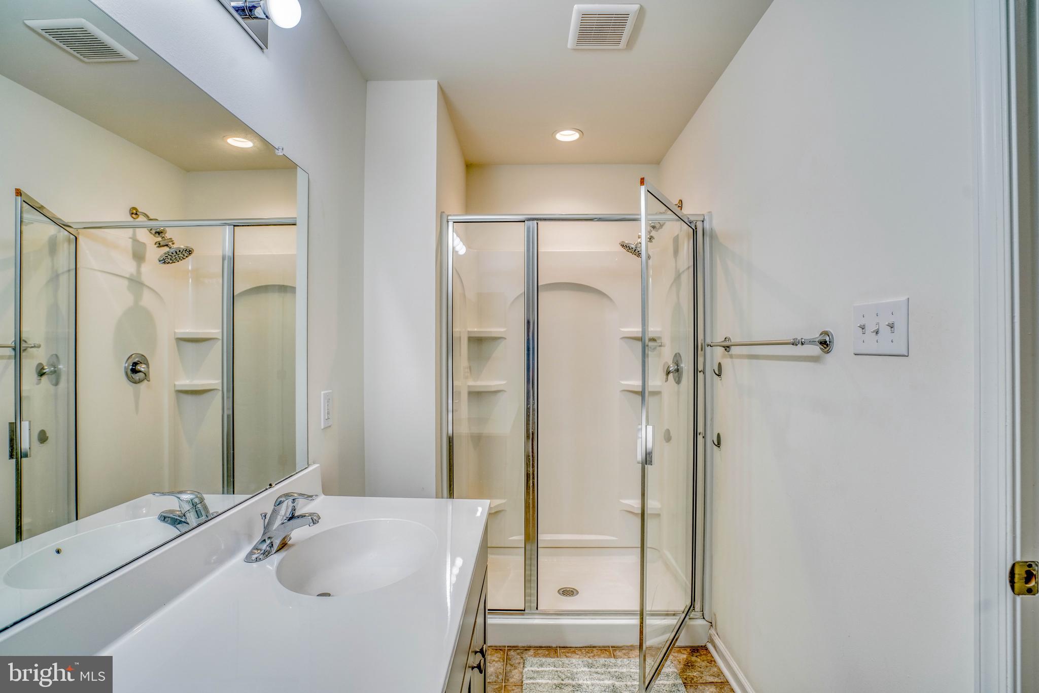 ARBOR KNOLL - Residential