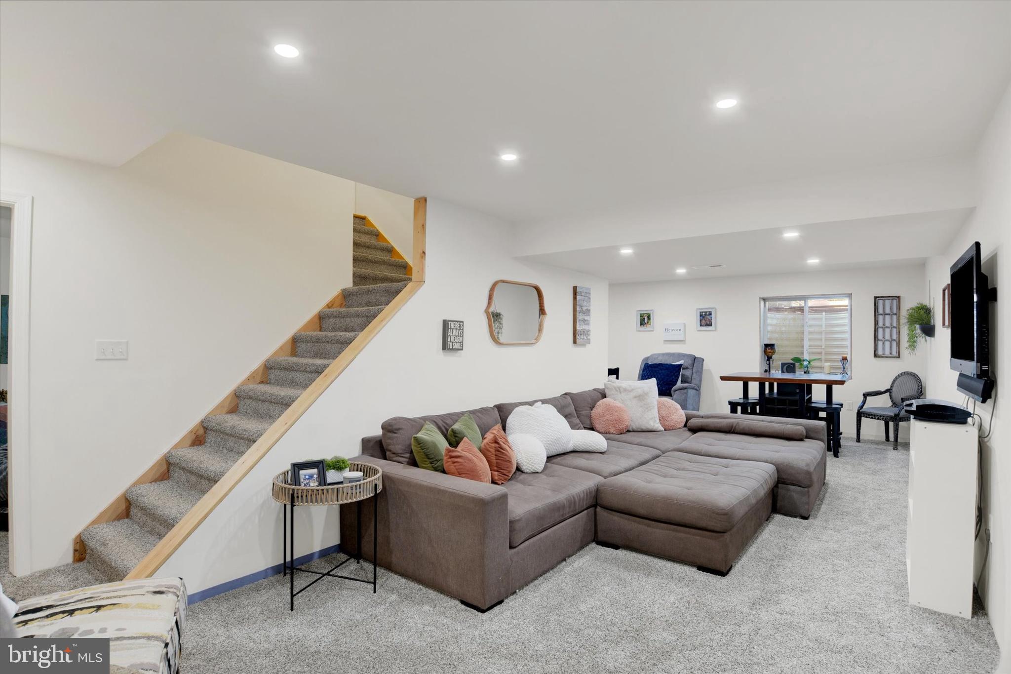 WOODBRIDGE FARMS - Residential