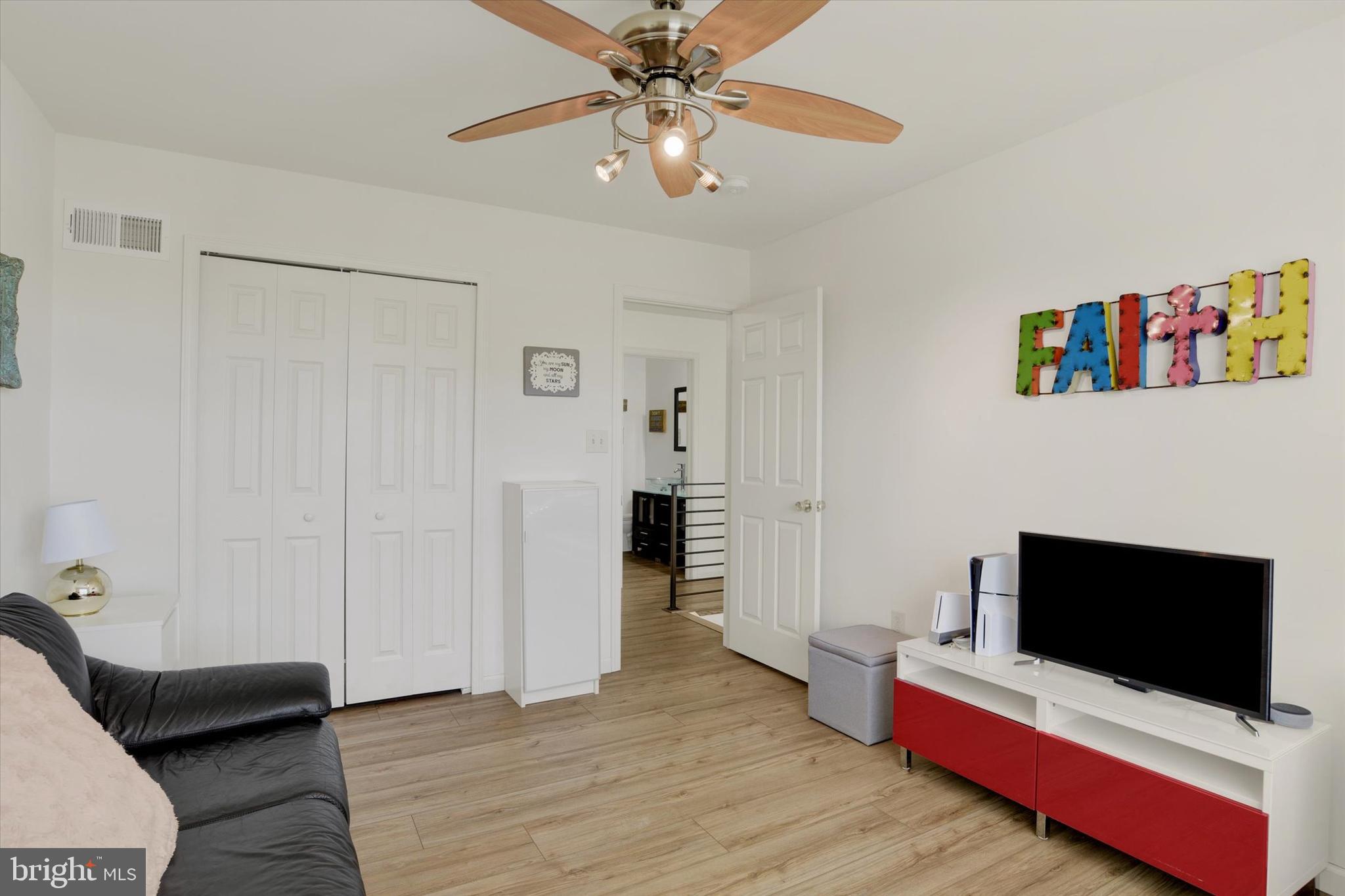 WOODBRIDGE FARMS - Residential