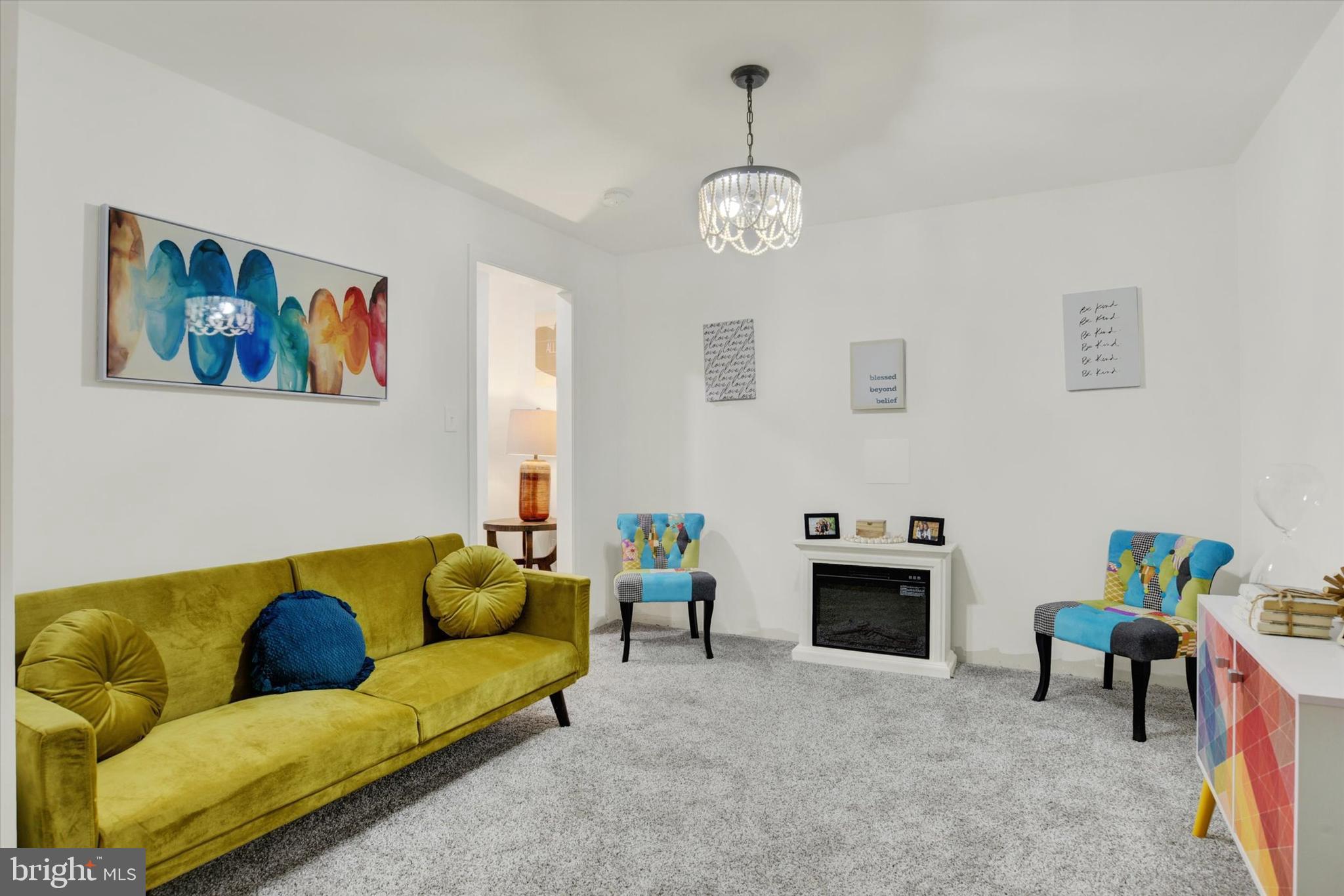WOODBRIDGE FARMS - Residential