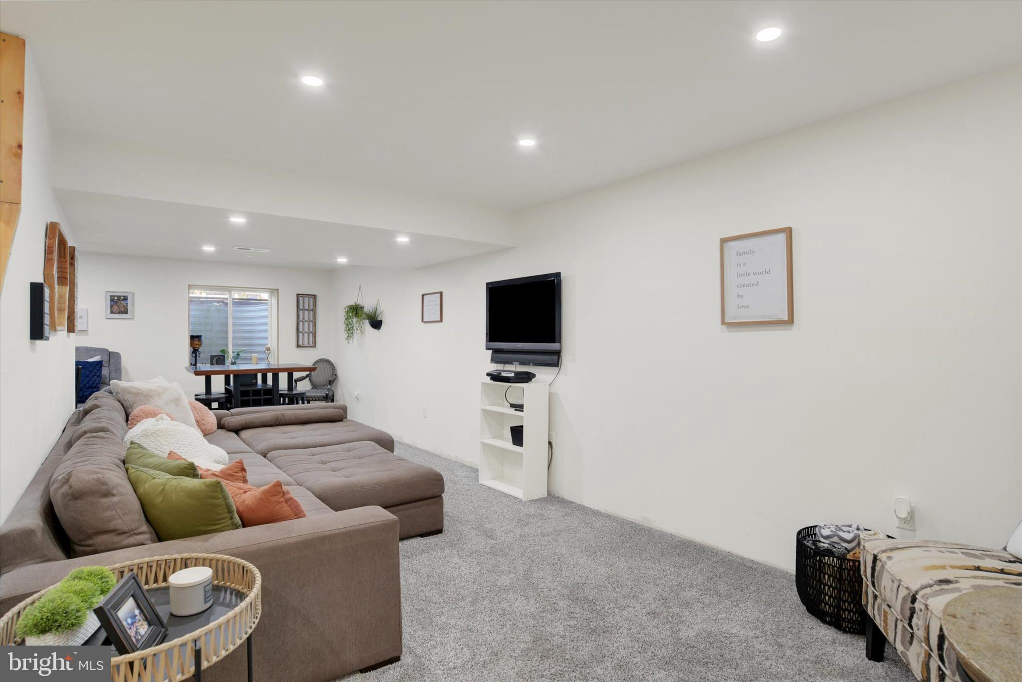 WOODBRIDGE FARMS - Residential
