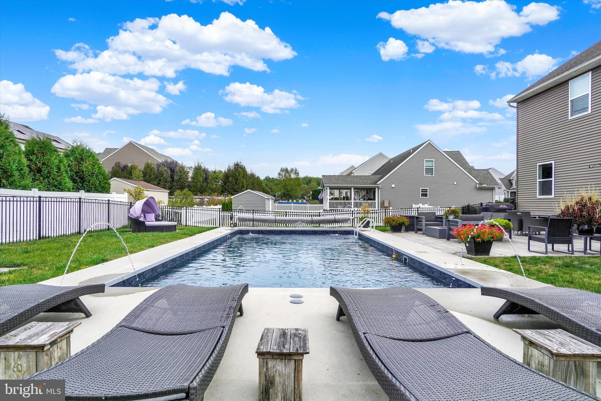 WOODBRIDGE FARMS - Residential