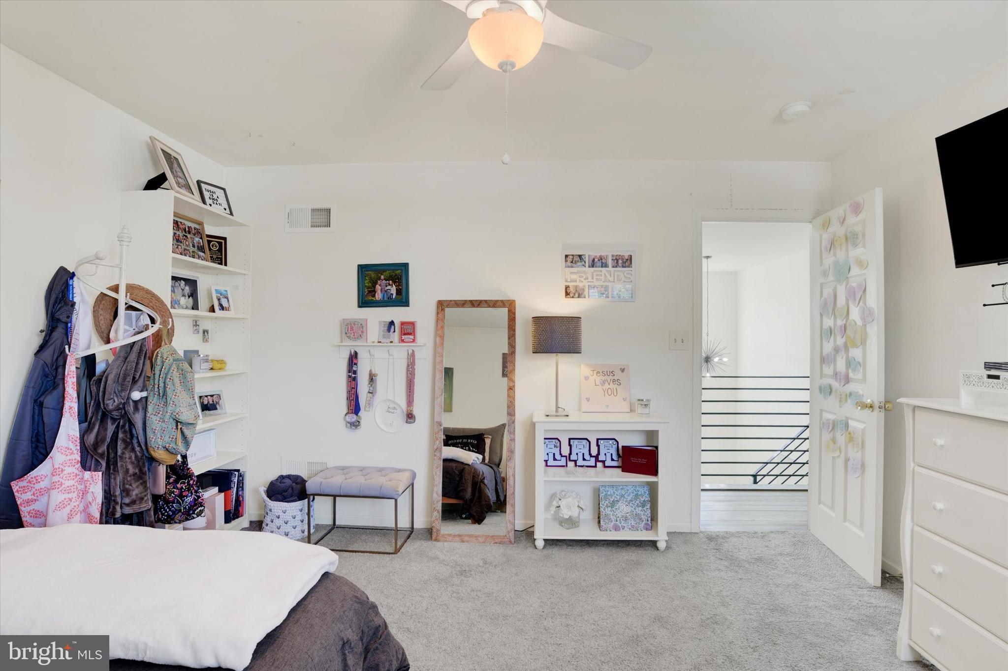 WOODBRIDGE FARMS - Residential