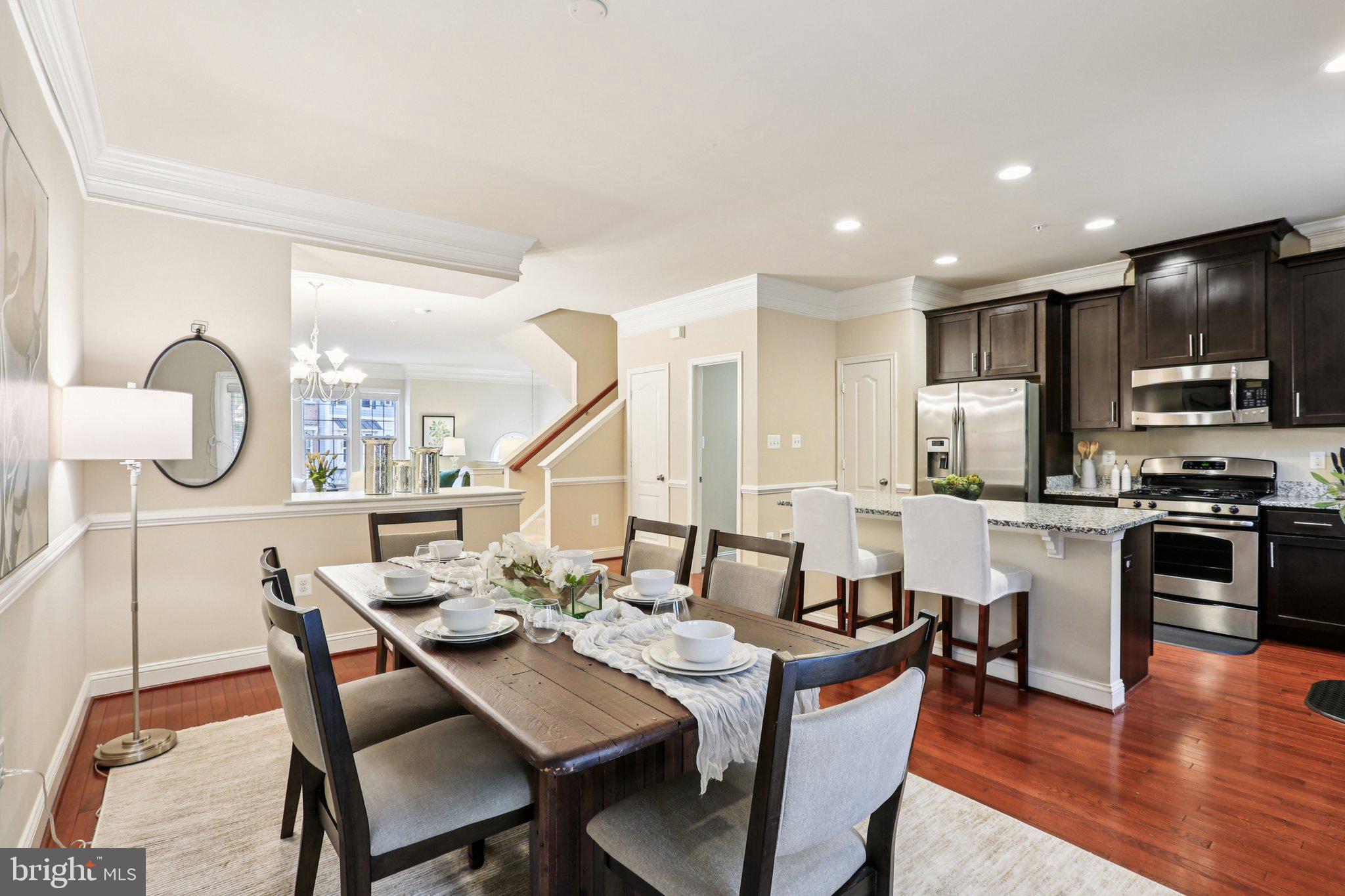 RIVERWALK - Residential