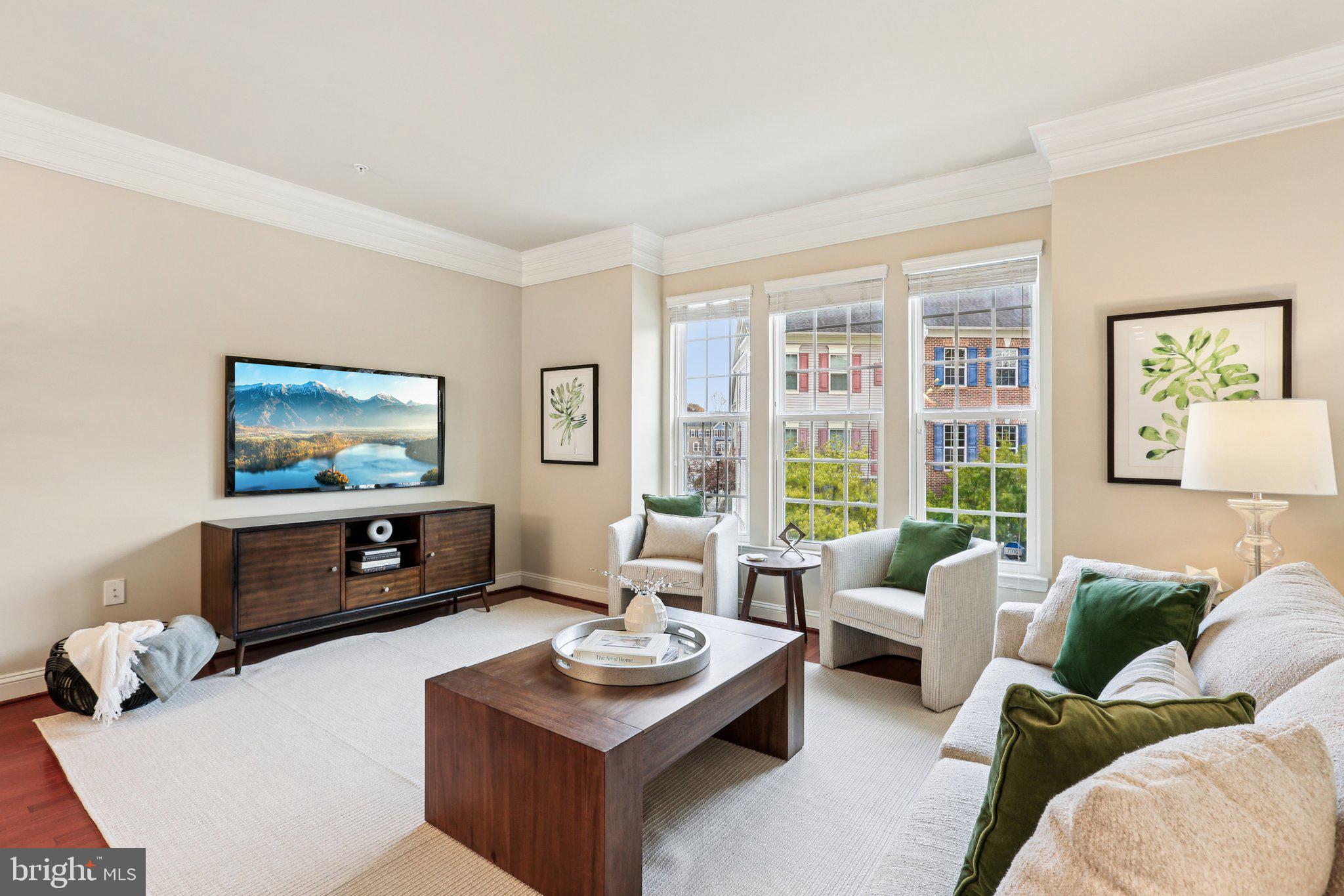 RIVERWALK - Residential