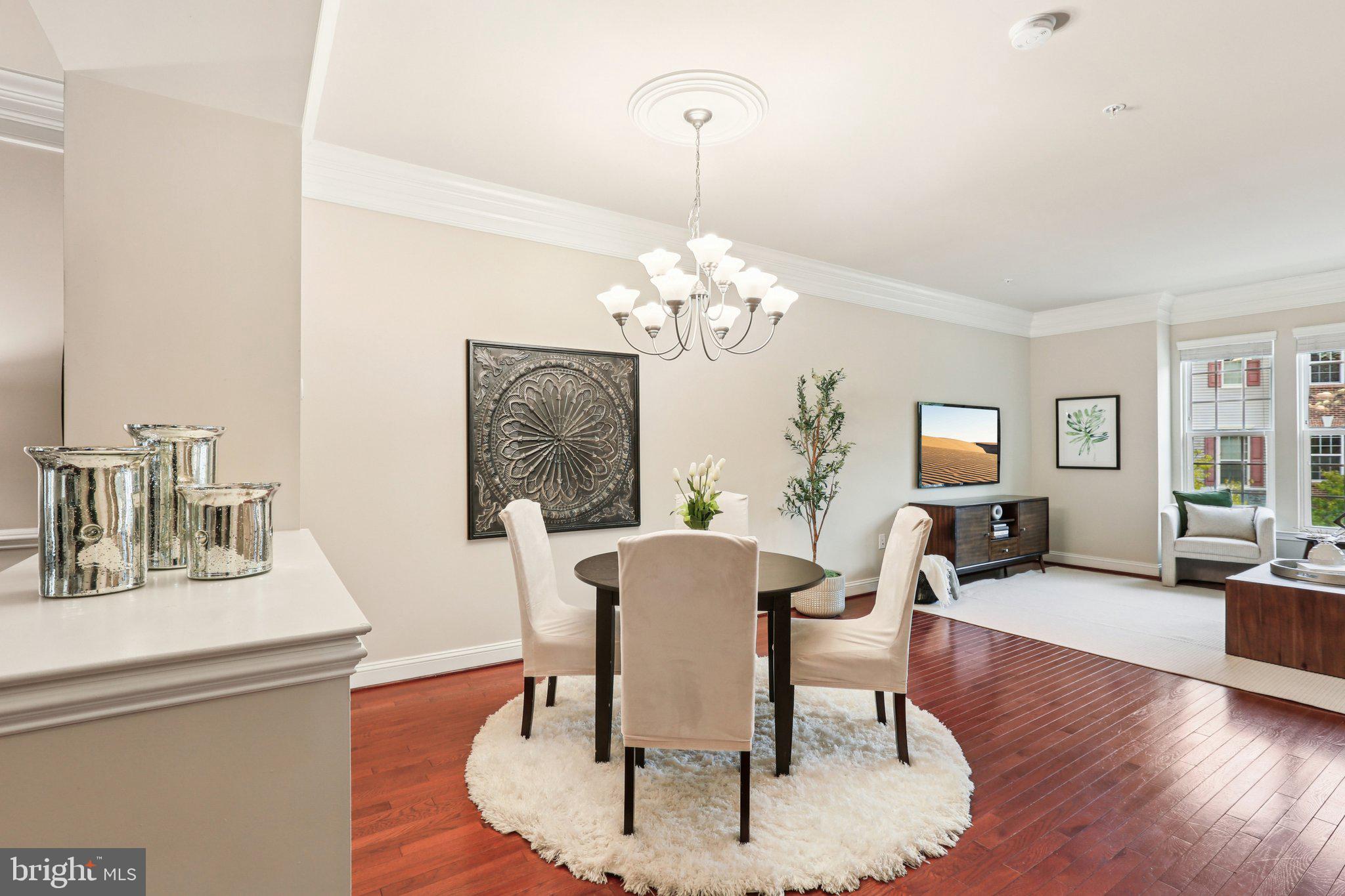 RIVERWALK - Residential