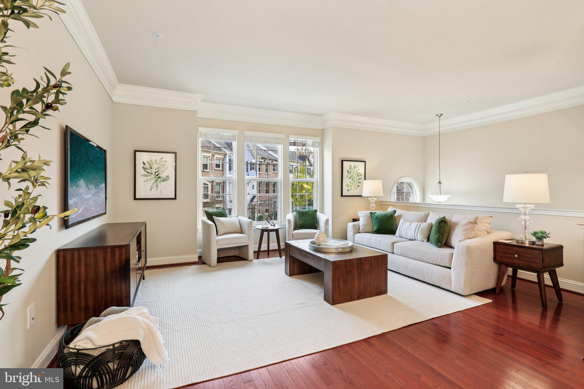 RIVERWALK - Residential