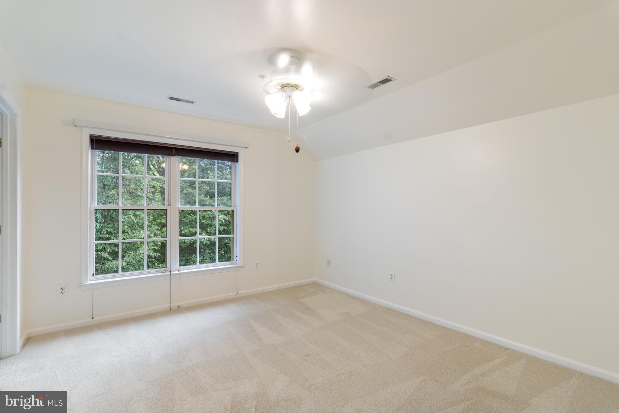 THE VILLAS OF ROCK OAK - Residential