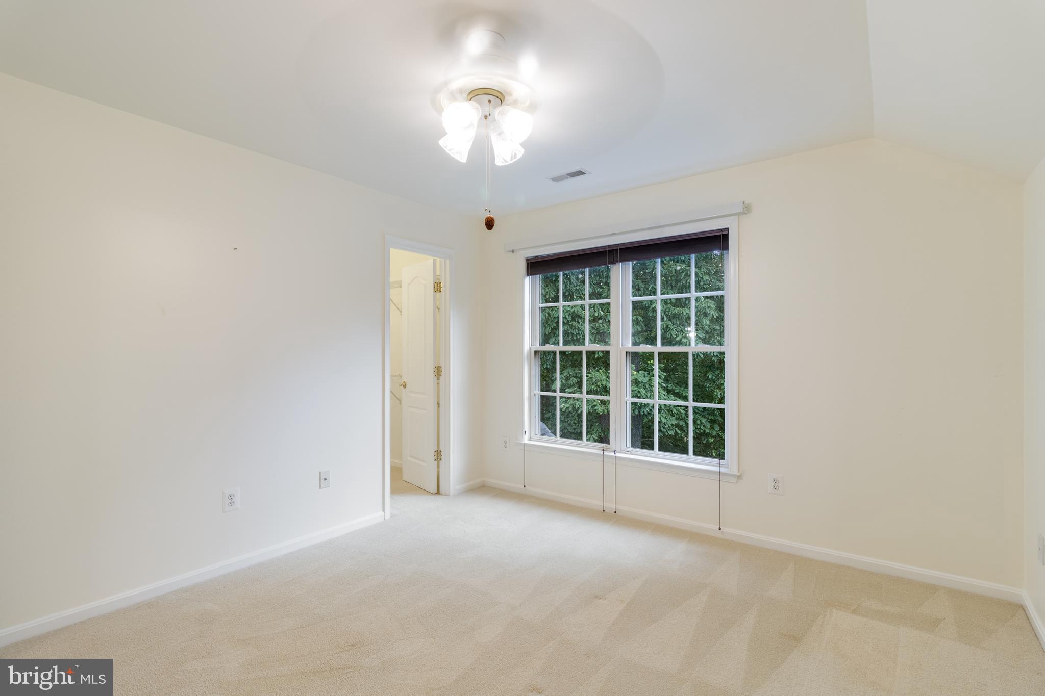 THE VILLAS OF ROCK OAK - Residential
