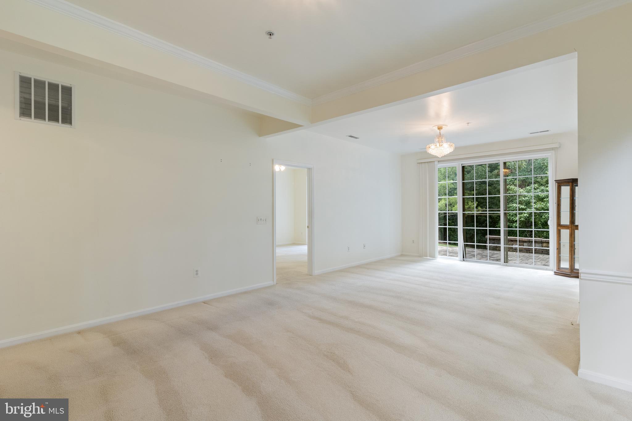 THE VILLAS OF ROCK OAK - Residential