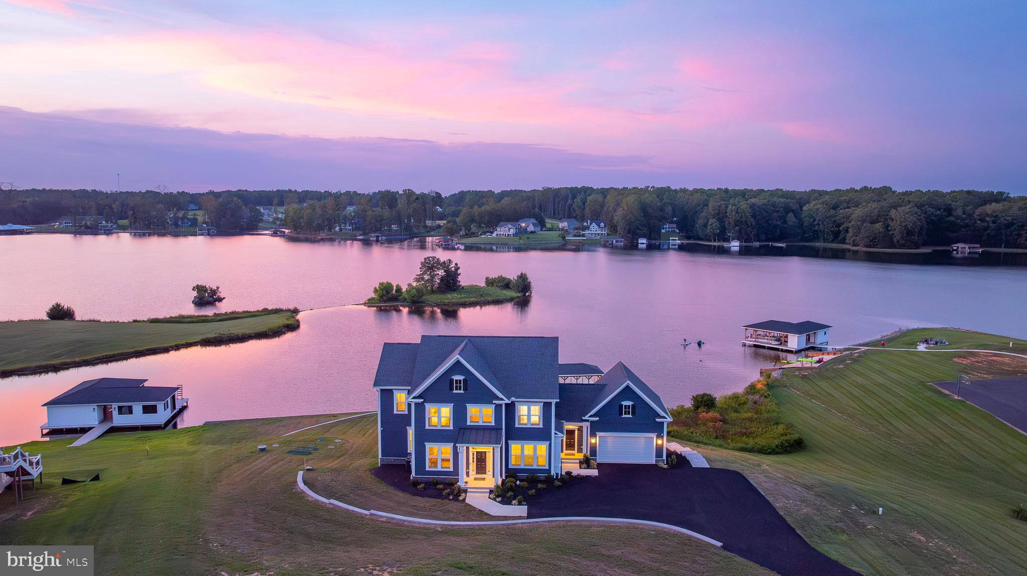 ROCK ISLAND LANDING - Residential