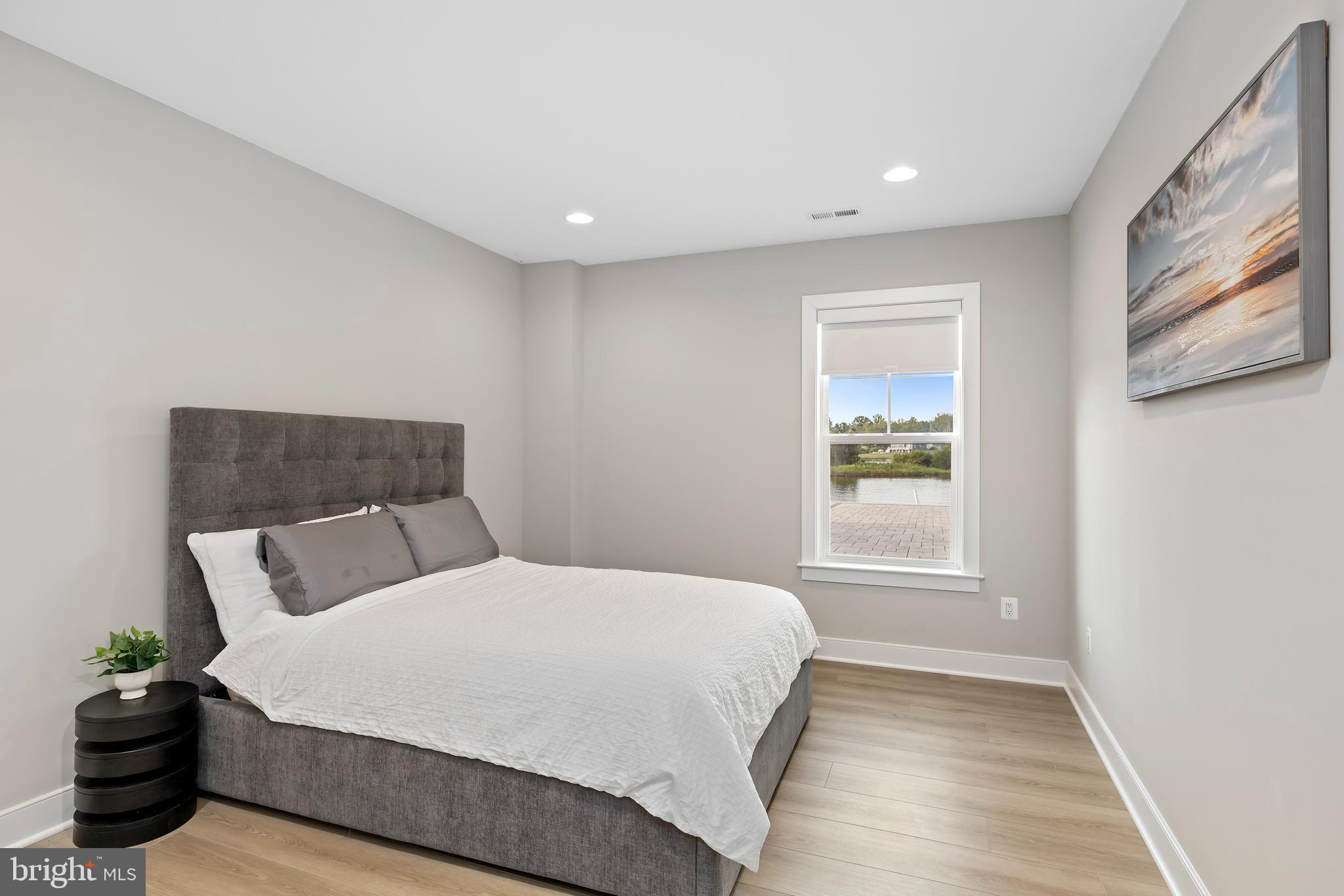 ROCK ISLAND LANDING - Residential