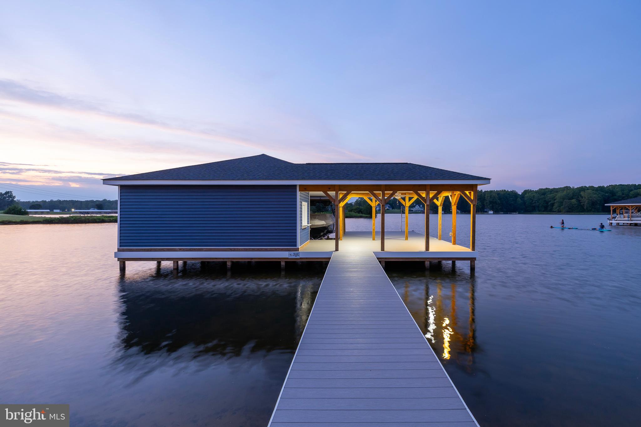 ROCK ISLAND LANDING - Residential