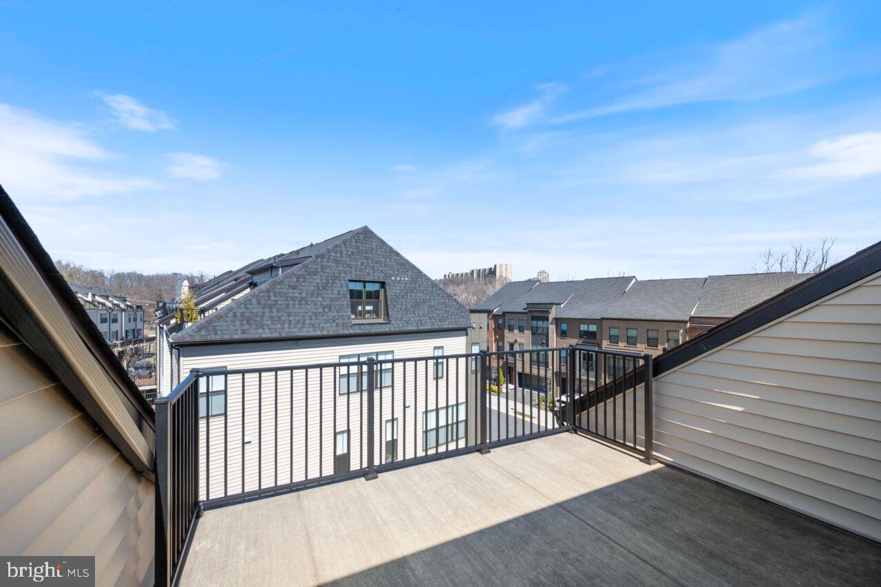 BREN POINTE - Residential Lease