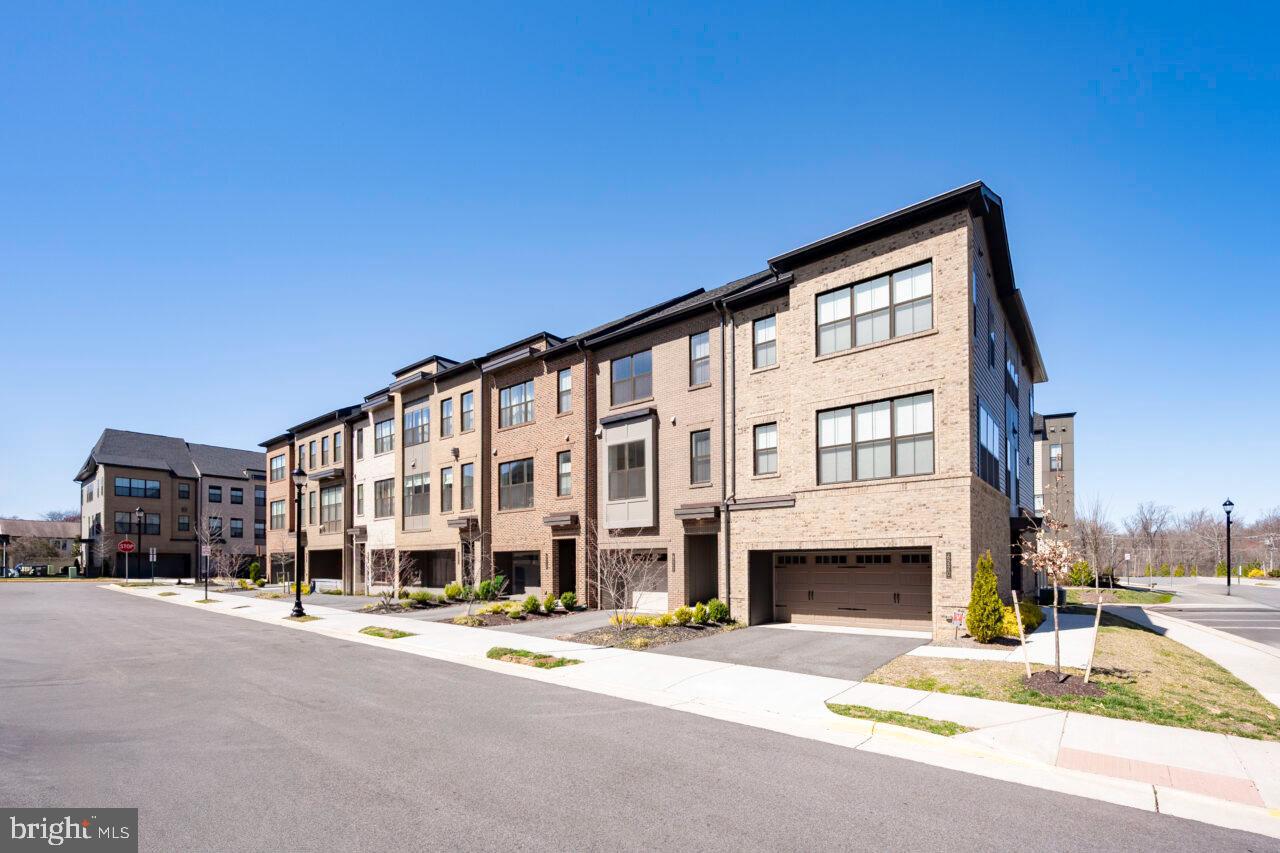 BREN POINTE - Residential Lease