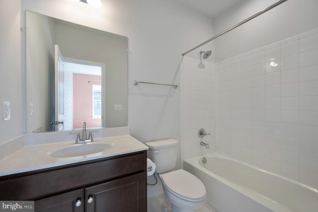 BREN POINTE - Residential Lease