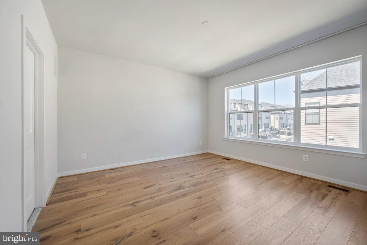 BREN POINTE - Residential Lease