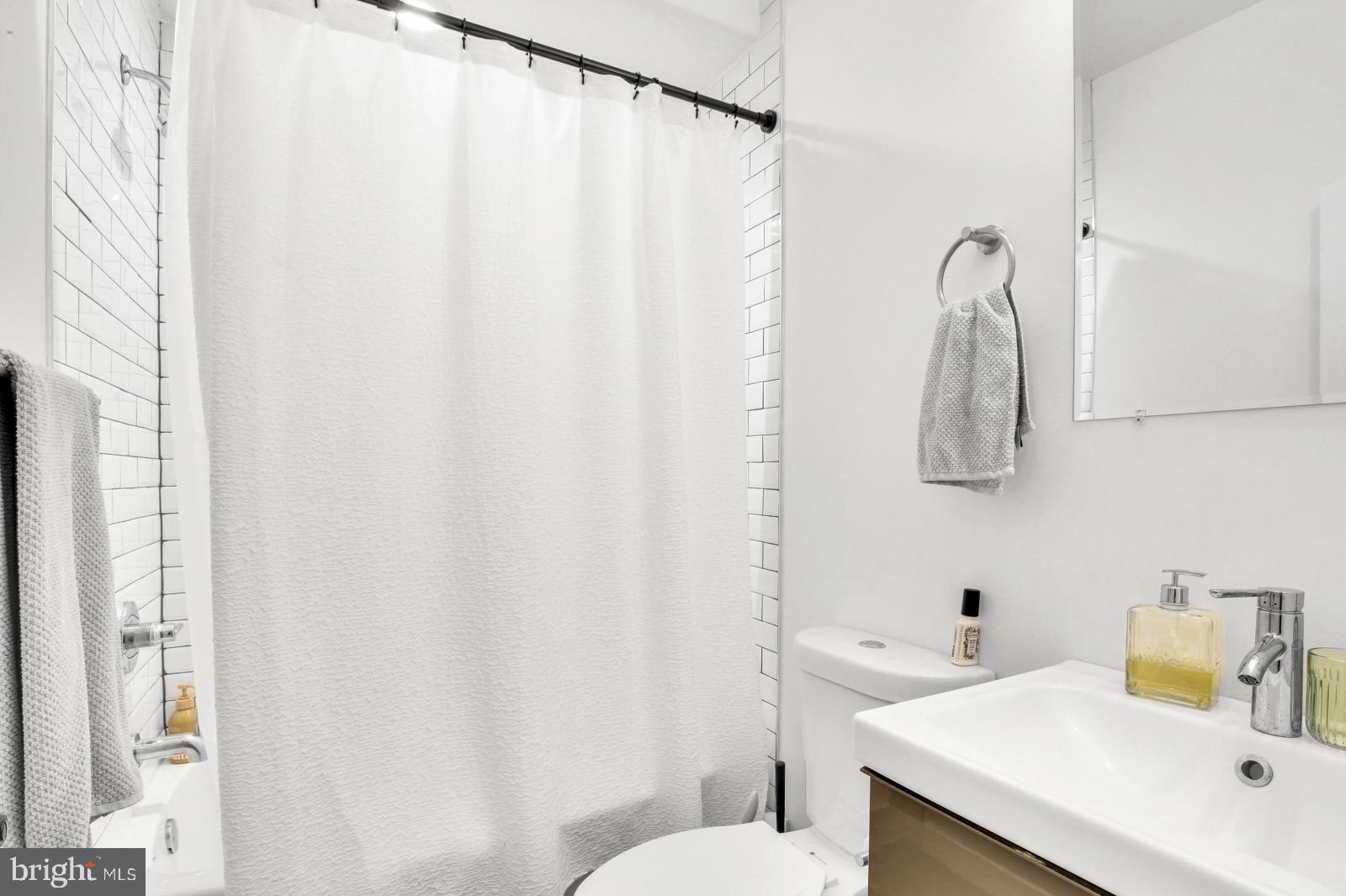 GRAYS FERRY - Residential Lease