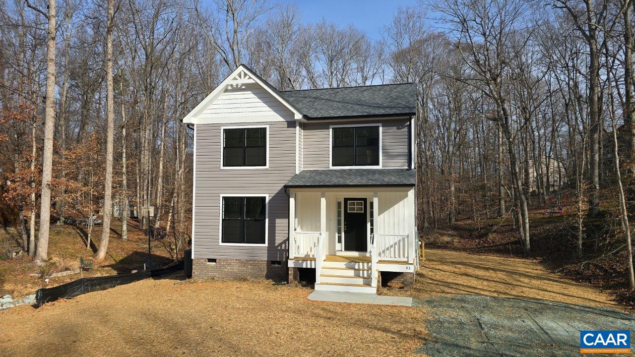 LAKE MONTICELLO - Residential