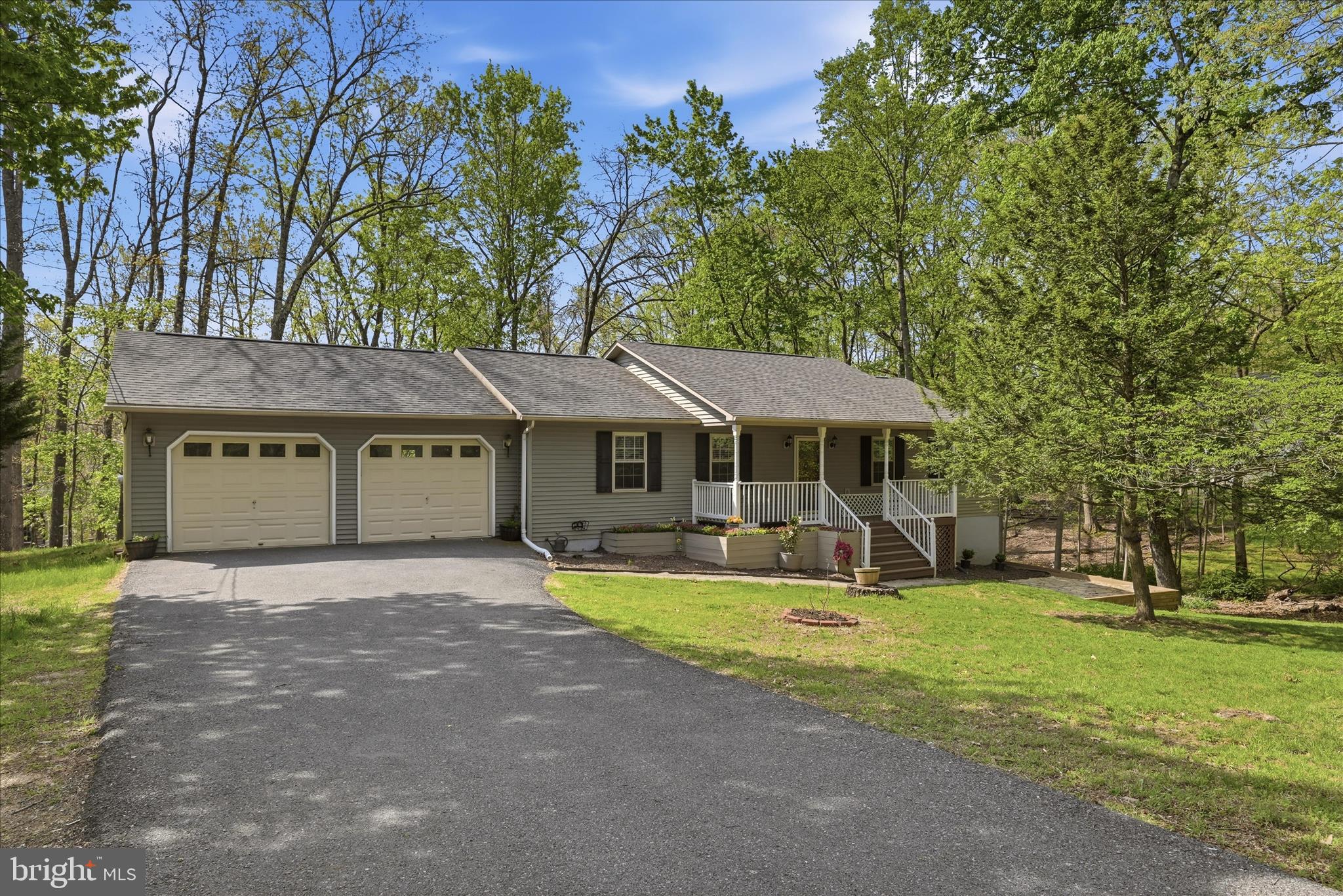 LAKE HOLIDAY ESTATES - Residential