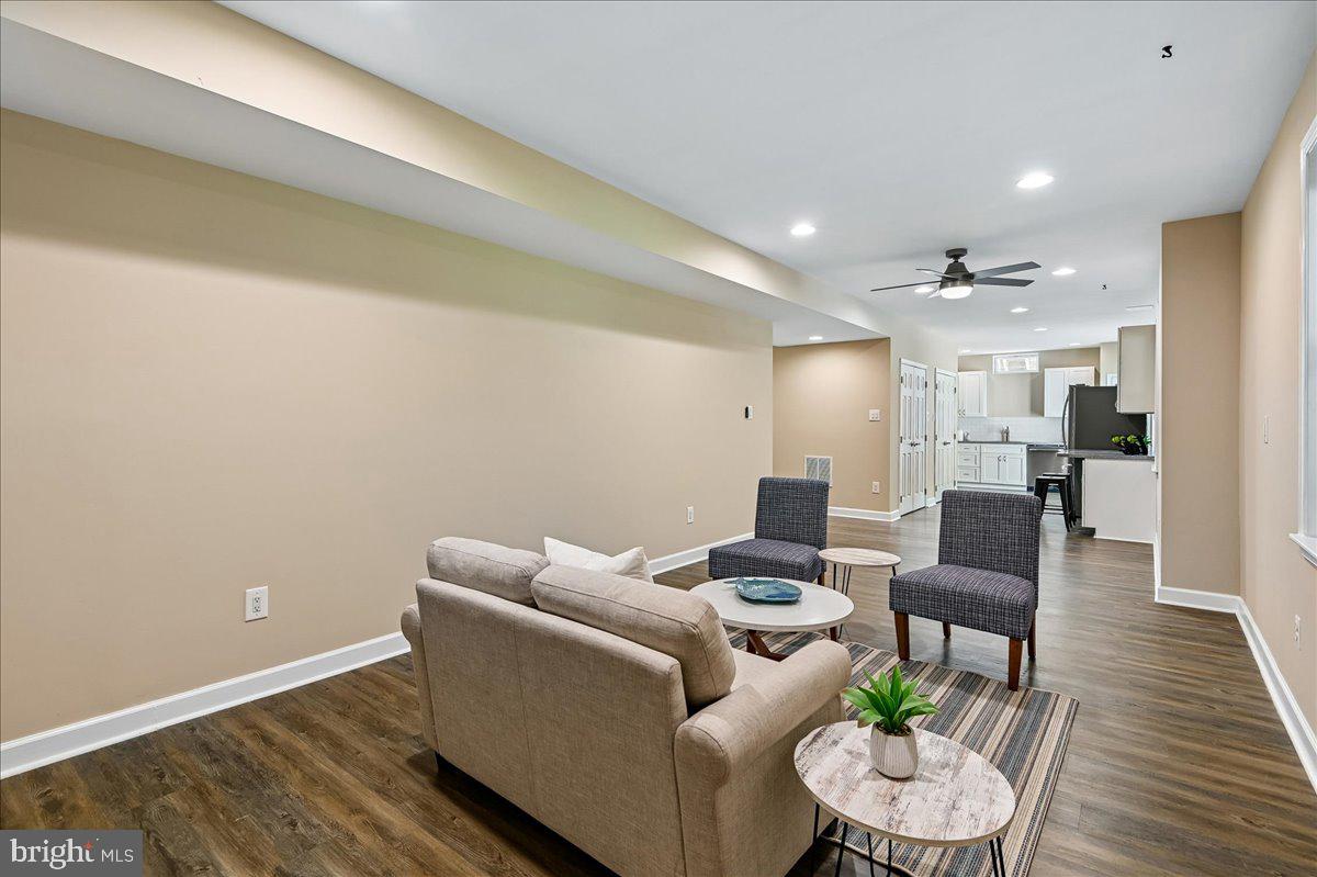 WEST END - Residential