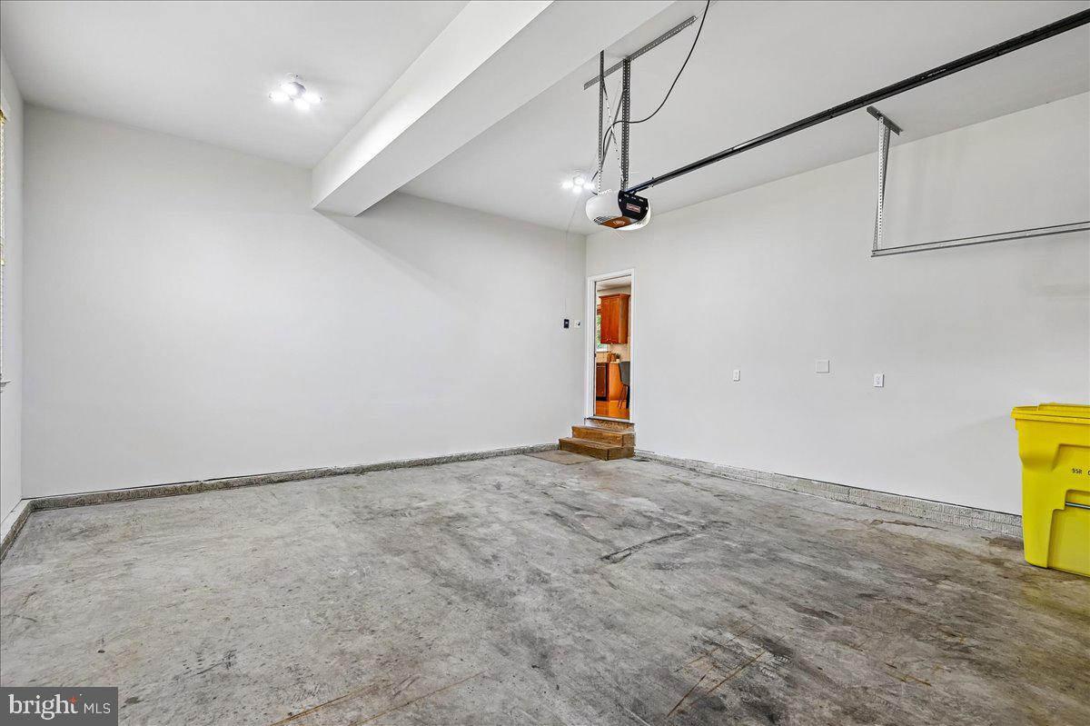 WEST END - Residential