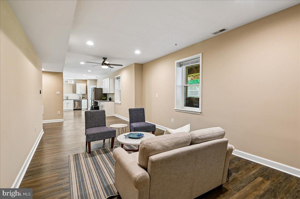 WEST END - Residential