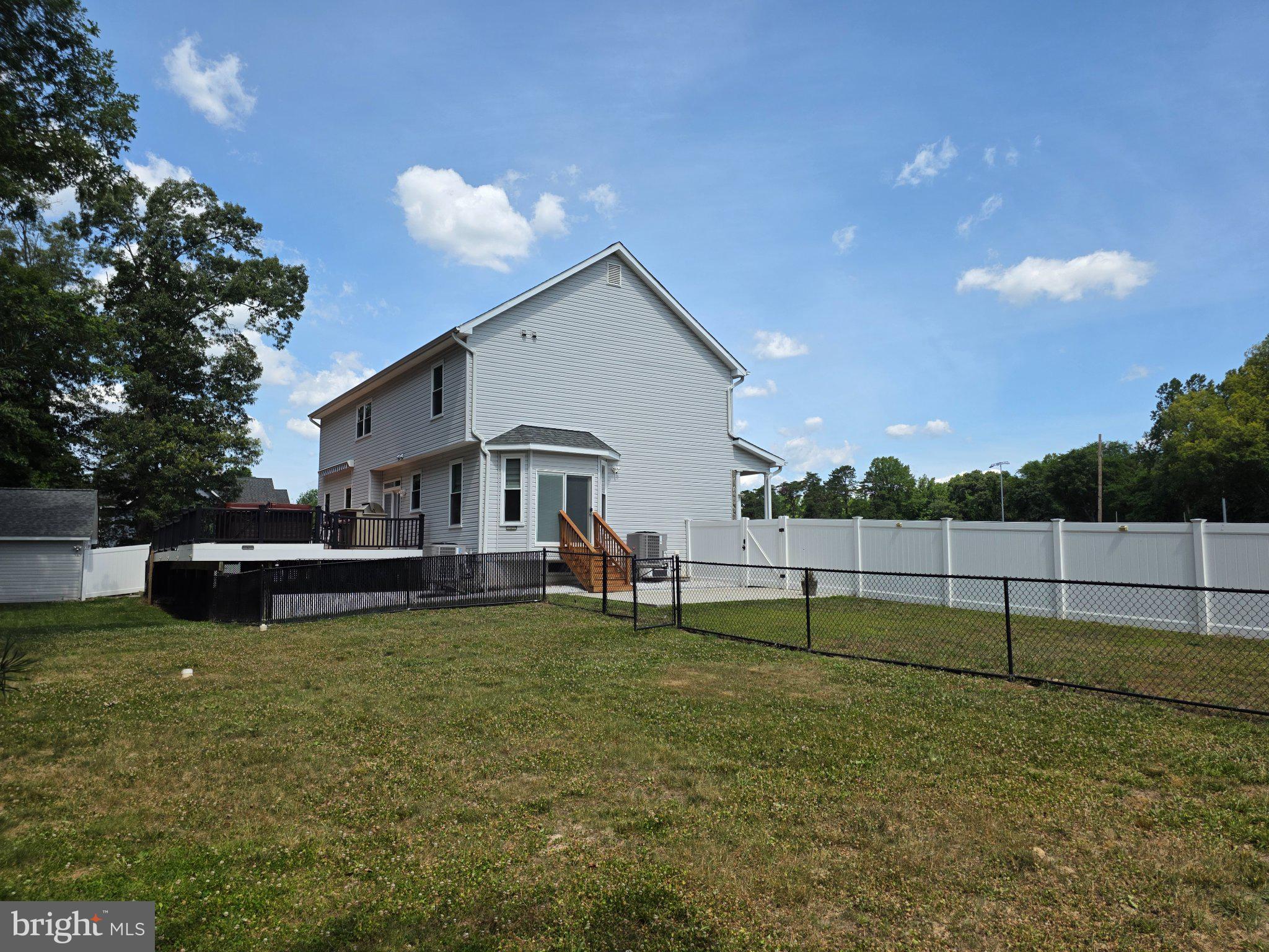 WEST END - Residential