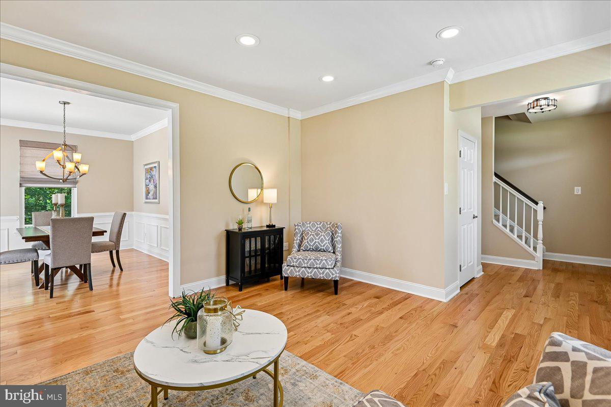 WEST END - Residential