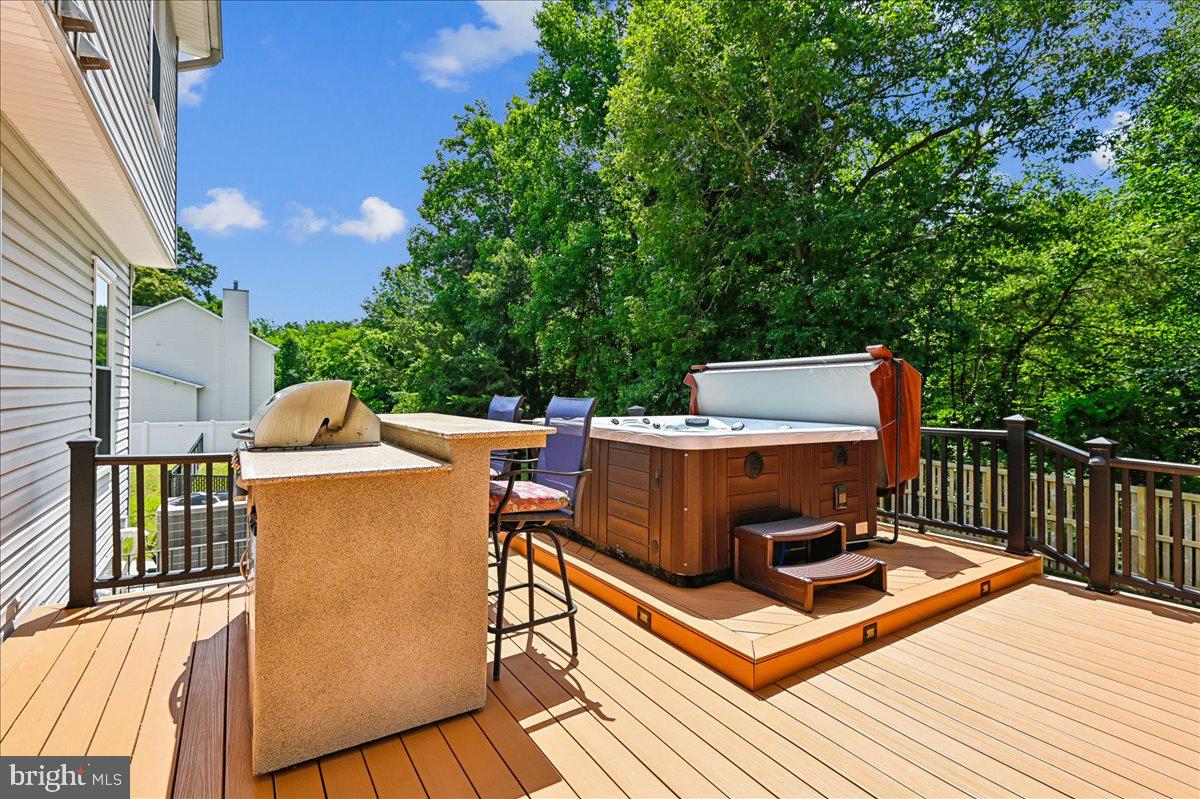 WEST END - Residential