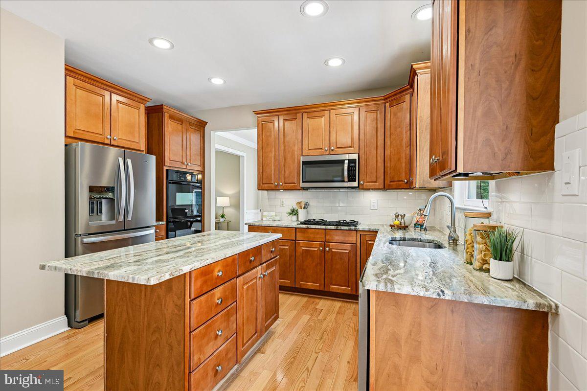 WEST END - Residential