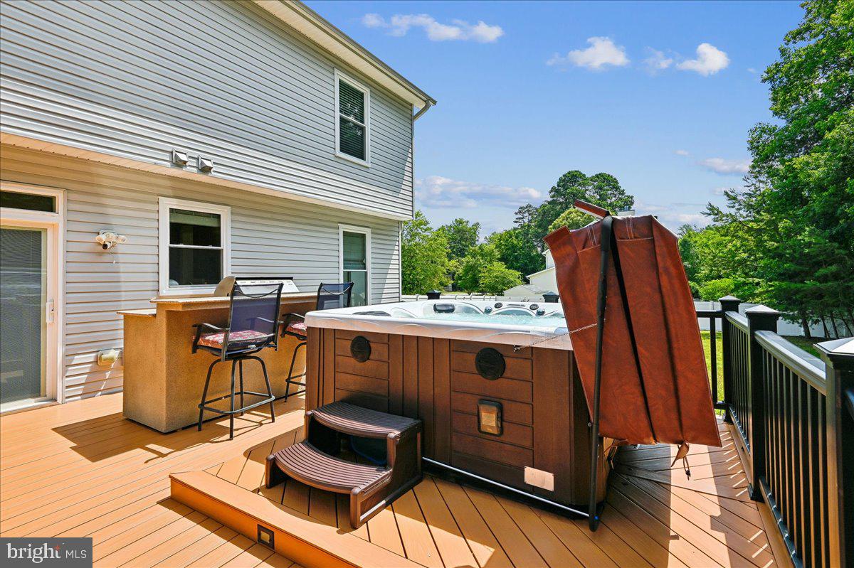 WEST END - Residential