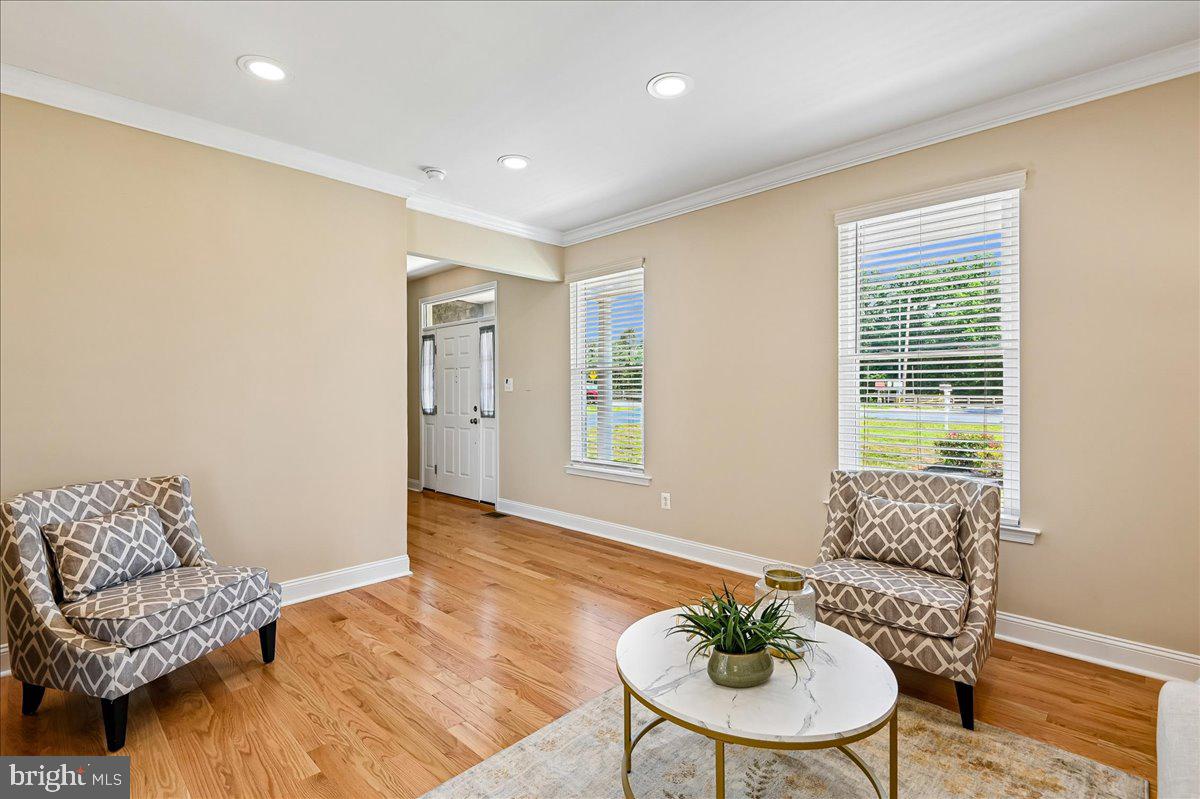 WEST END - Residential
