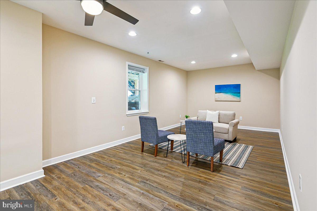 WEST END - Residential