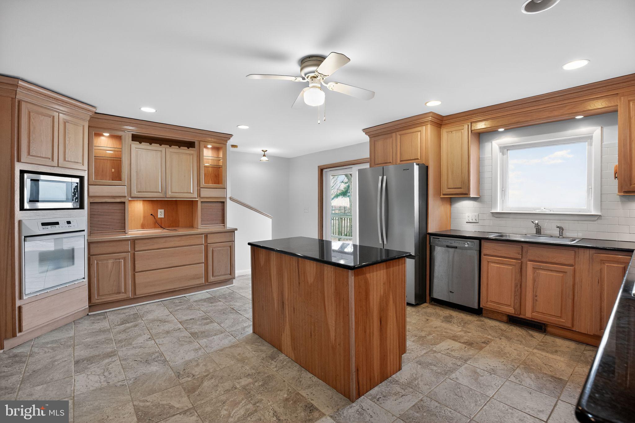 COBB ISLAND - Residential