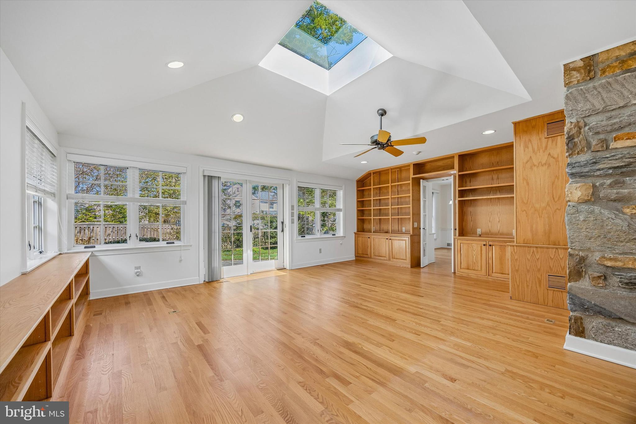 SHORTRIDGE - Residential