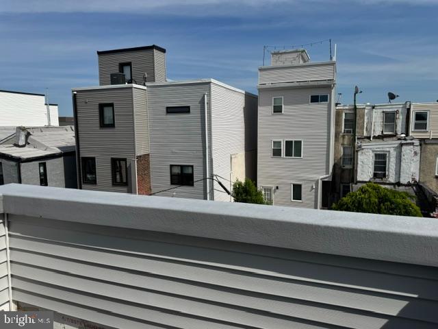 EAST KENSINGTON - Residential Income