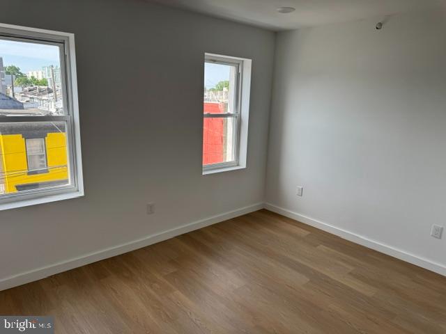 EAST KENSINGTON - Residential Income