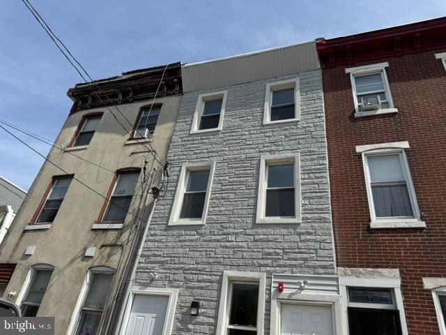 EAST KENSINGTON - Residential Income