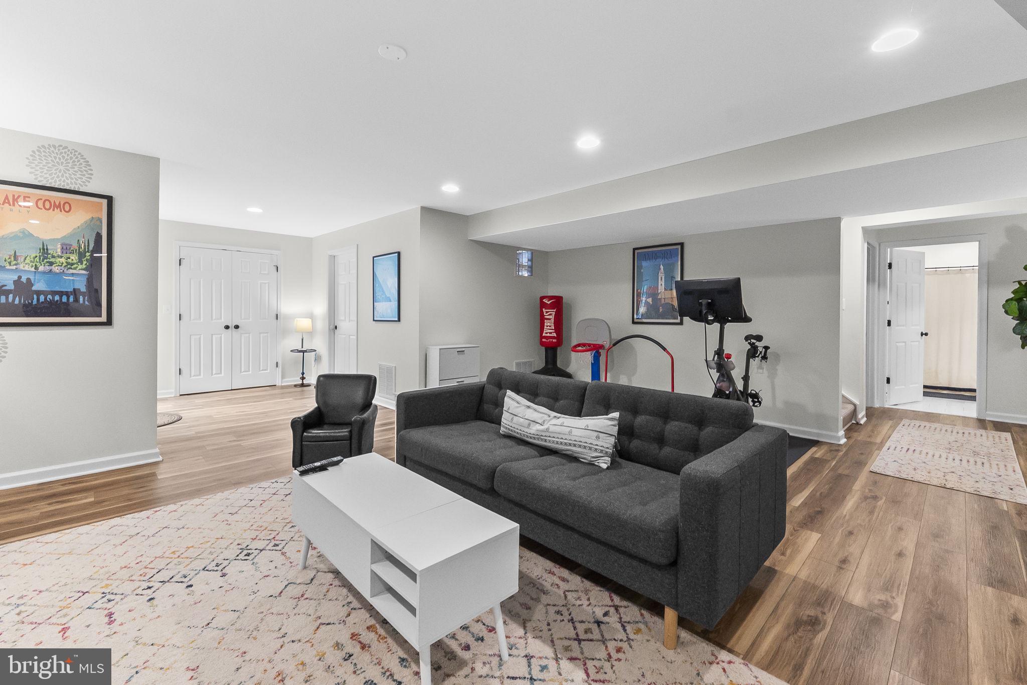 BROOKSIDE - Residential