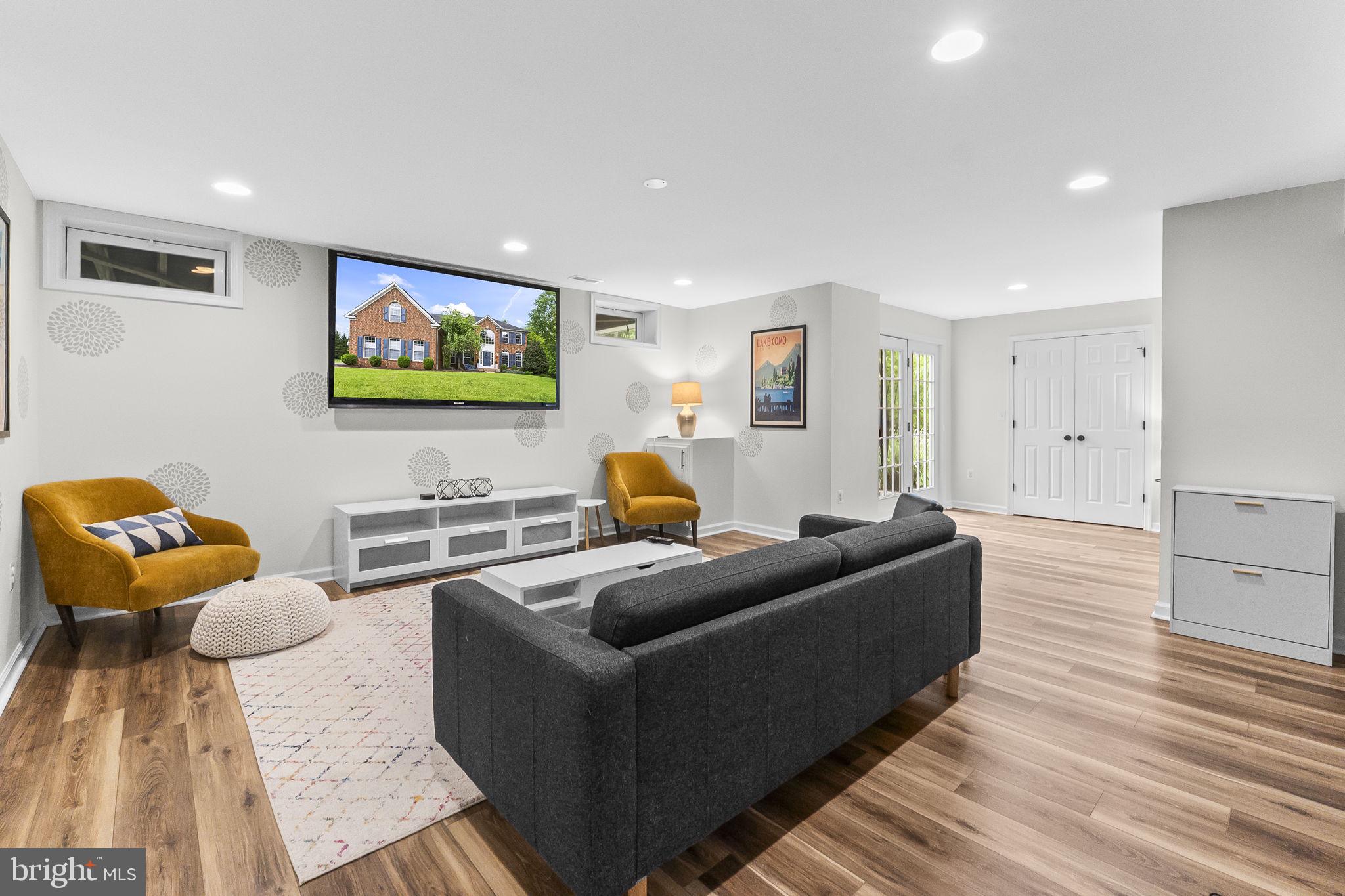 BROOKSIDE - Residential