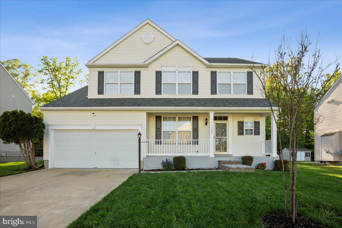 🔑 Listed at $515,000 – Move-In Ready & Full of Charm!

This beautifully maintained 4BR/3.5BA home offers three spacious levels of modern living in a quiet, convenient neighborhood. Enjoy a bright living room with hardwood floors, an open-concept kitchen with an island, a luxurious primary suite with a walk-in closet, and a landscaped backyard perfect for relaxing or entertaining. Bonus features include a finished family room, 2-car garage, front porch, and an unfinished basement ready for your ideas. Close to shopping, parks, dining, and commuter routes—this home has it all!

📞 Don’t miss your chance—schedule your tour today!