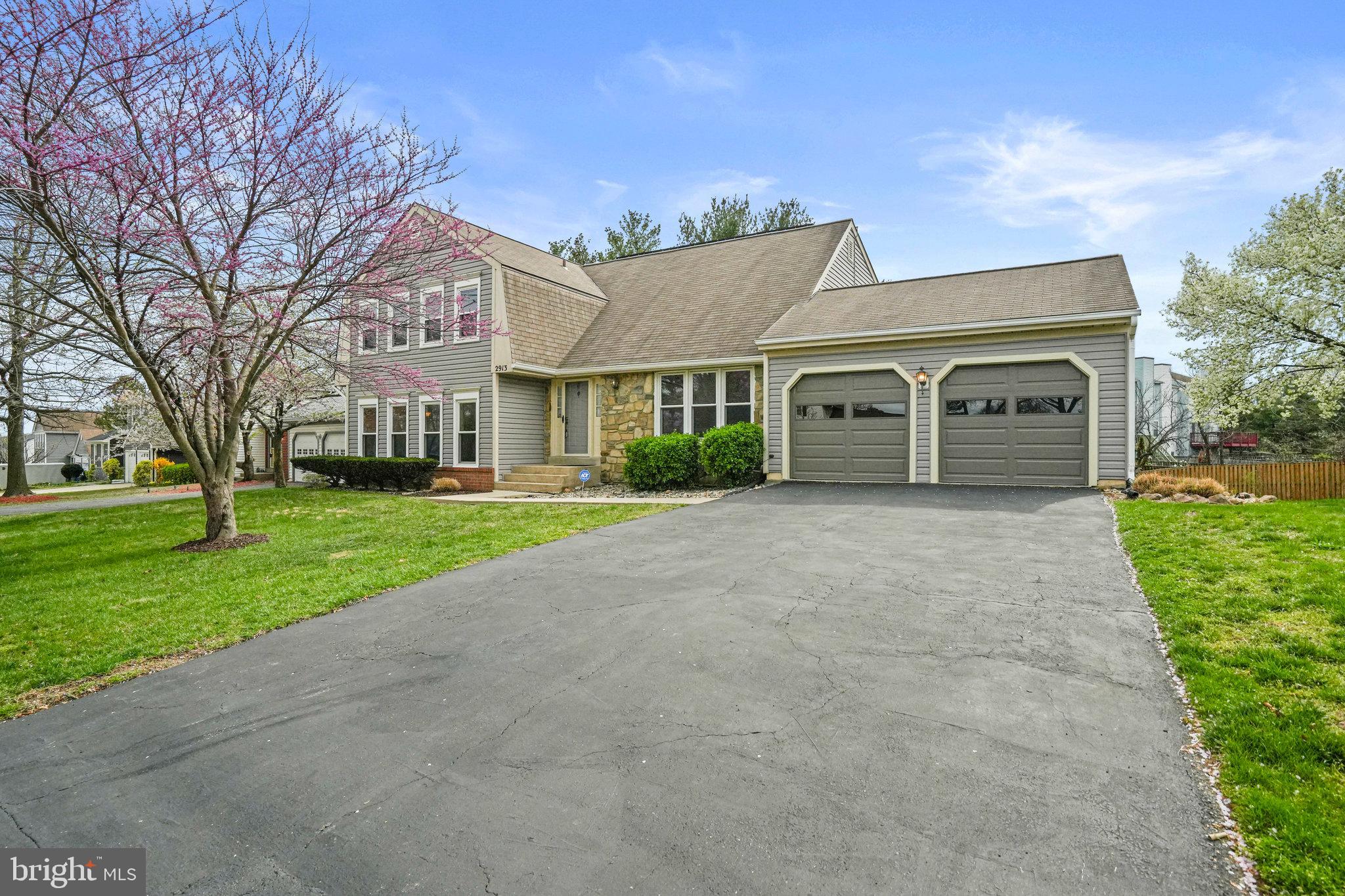 CALVERTON - Residential